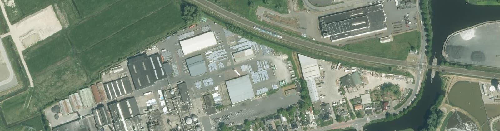 Luchtfoto van Vierverlaten