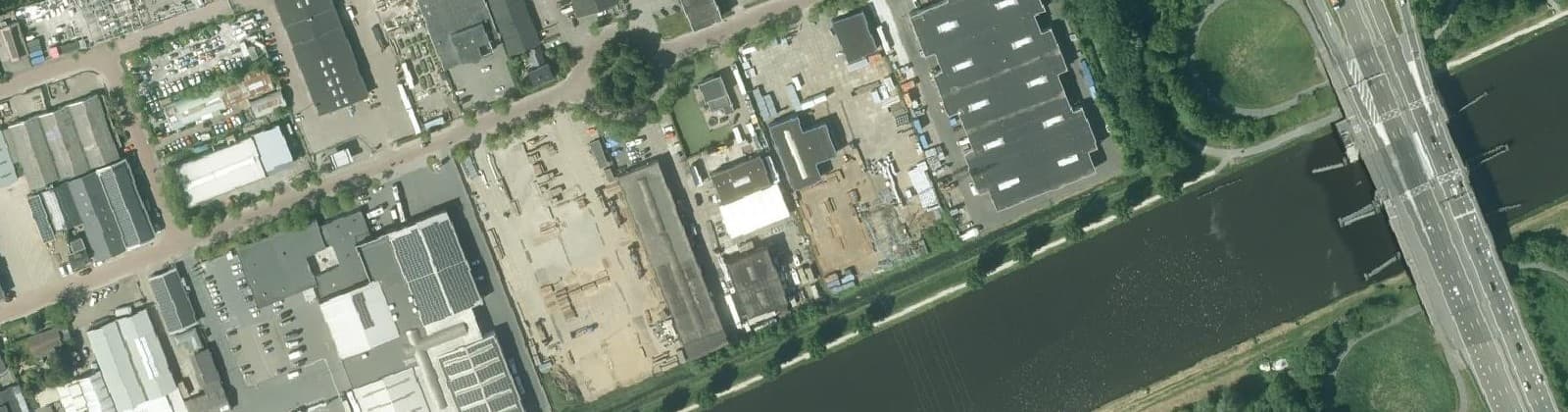 Luchtfoto van Bedrijventerrein Oosterhoogebrug