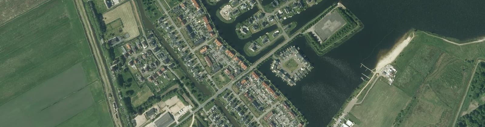Luchtfoto van Meeroevers