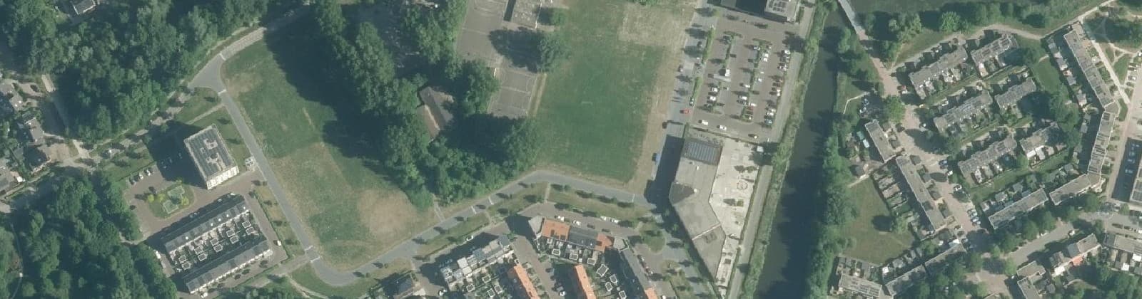 Luchtfoto van De Laren Zuid