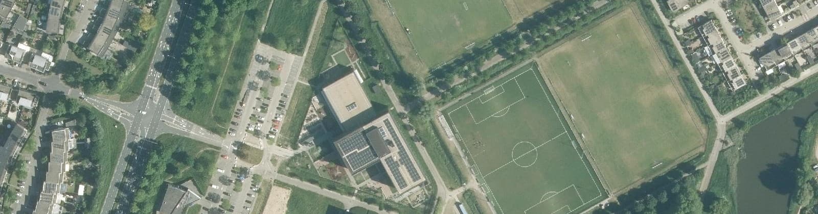 Luchtfoto van De Korver Sportpark en Annapark