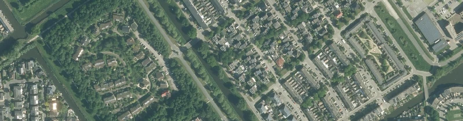 Luchtfoto van Stripheldenbuurt Midden- west