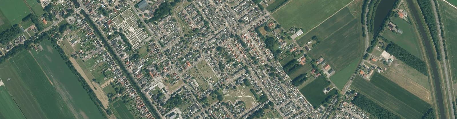 Luchtfoto van Musselkanaal Centrum