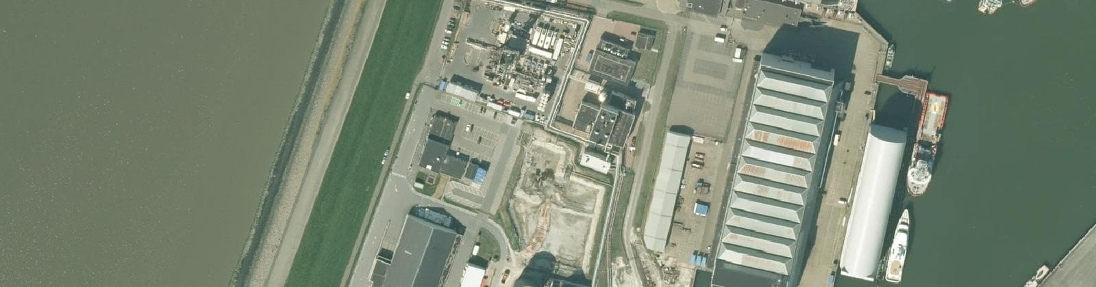 Luchtfoto van Industriehaven en omgeving