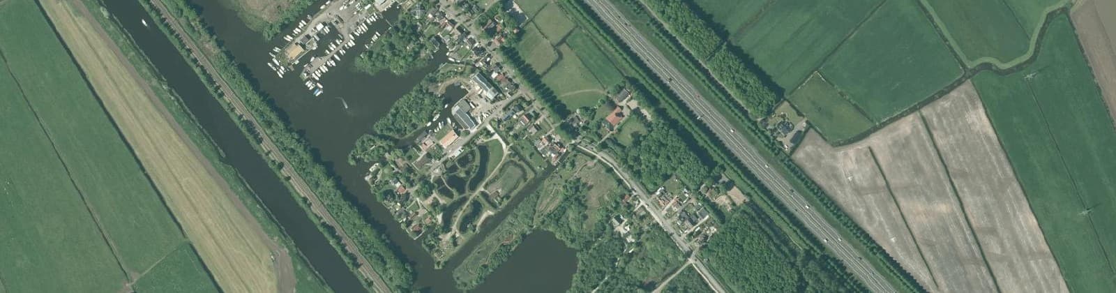 Luchtfoto van Nieuwebrug
