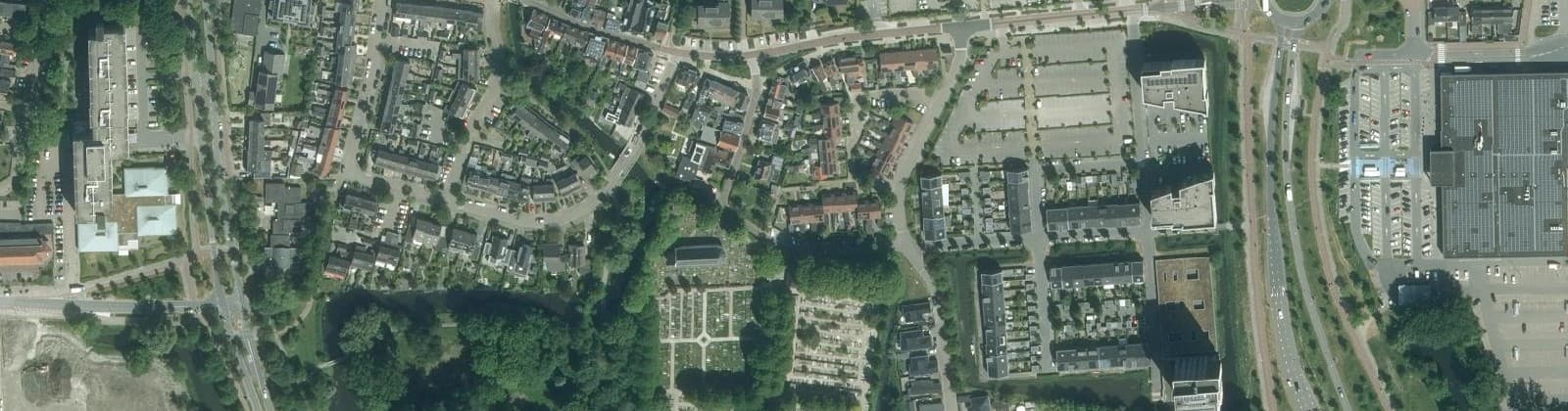 Luchtfoto van Huizum-Dorp