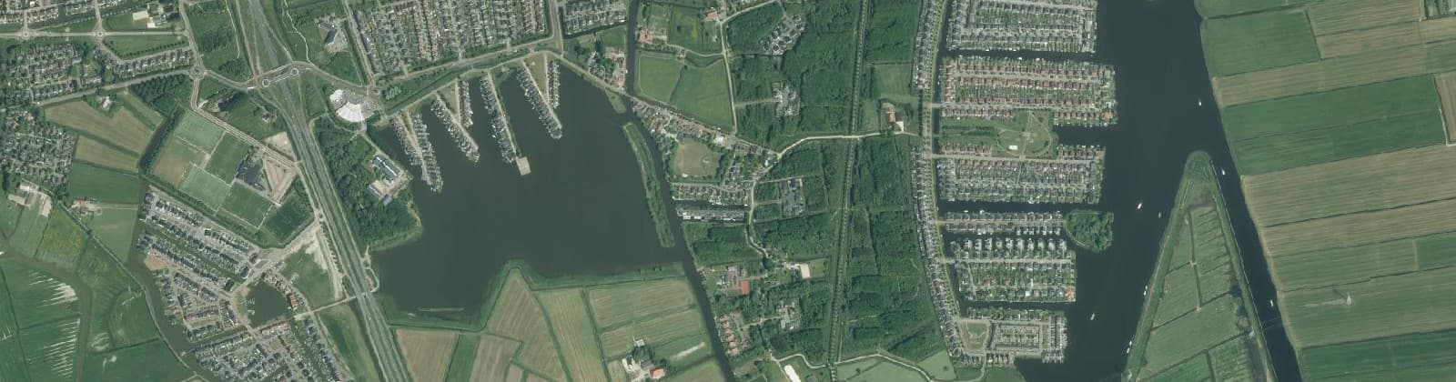Luchtfoto van Zuiderburen