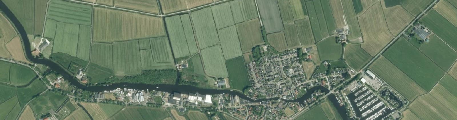 Luchtfoto van Warten