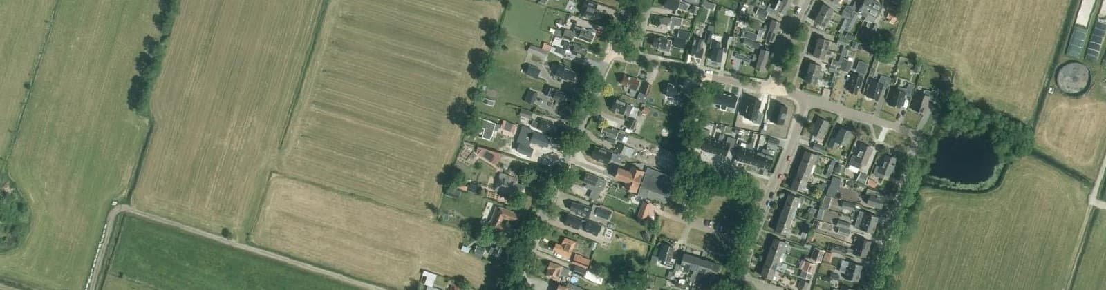 Luchtfoto van Frieschepalen-Kom