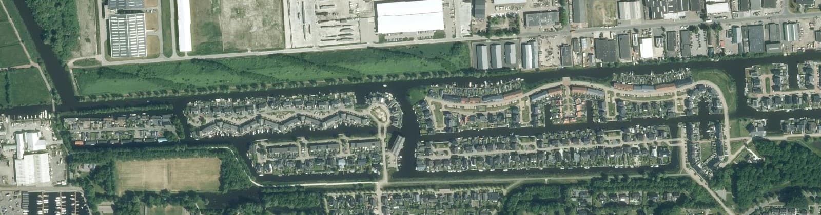 Luchtfoto van Drachtstervaart west