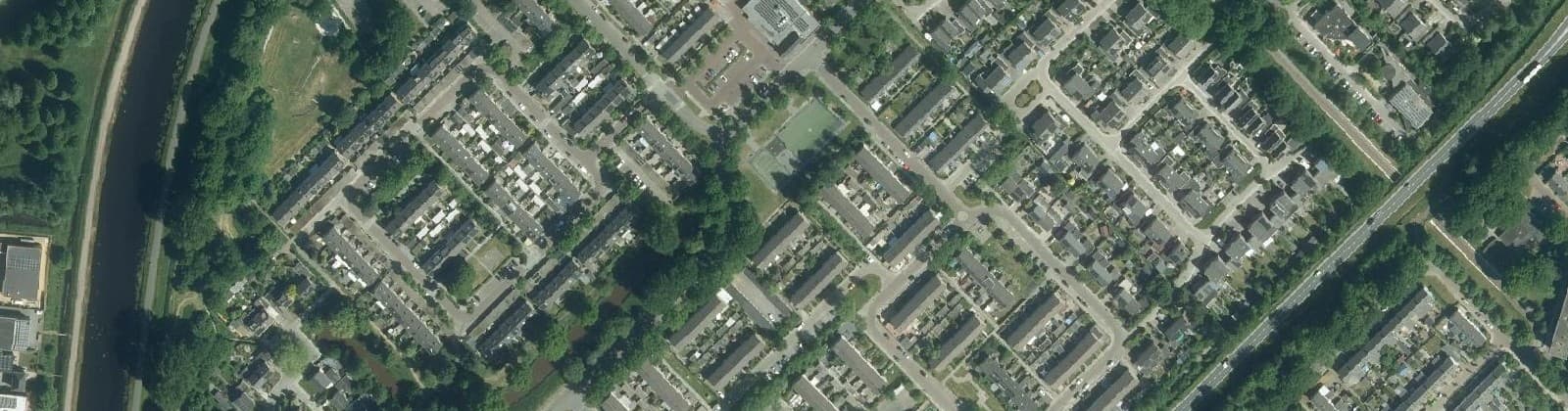 Luchtfoto van Pittelo Midden