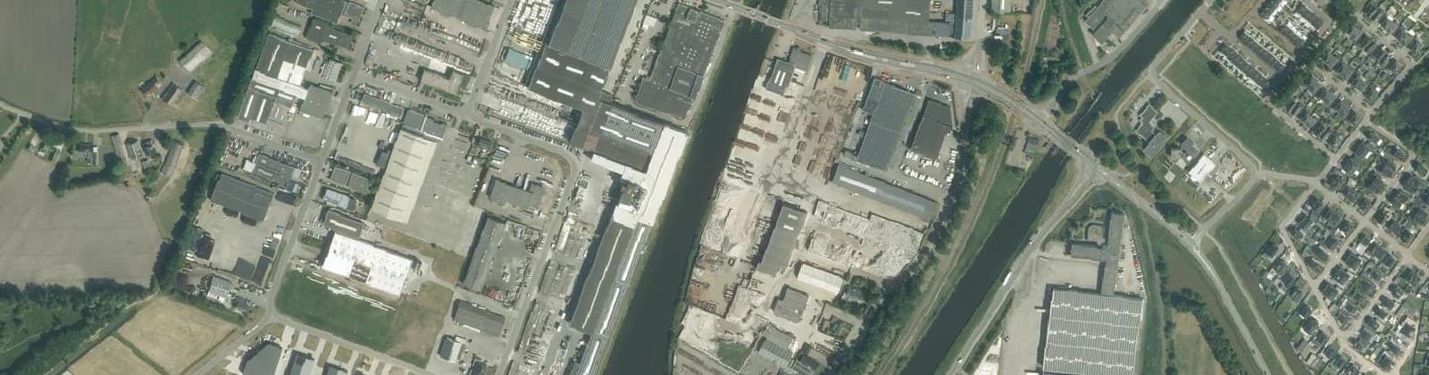 Luchtfoto van Leeuwerikenveld