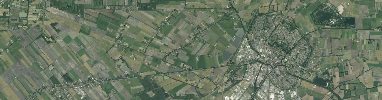 Luchtfoto van Verspreide huizen Steenwijksmoer