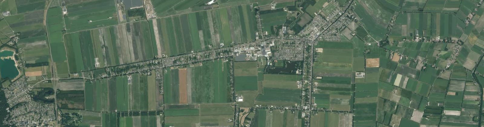 Luchtfoto van Verspreide huizen Emmer-Compascuum