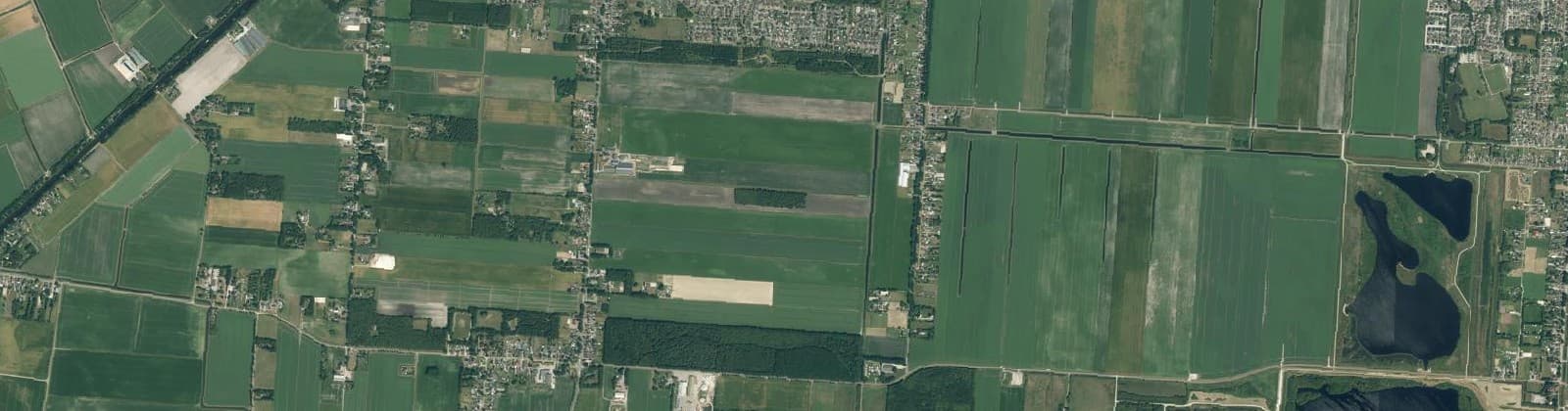 Luchtfoto van Verspreide huizen Klazienaveen