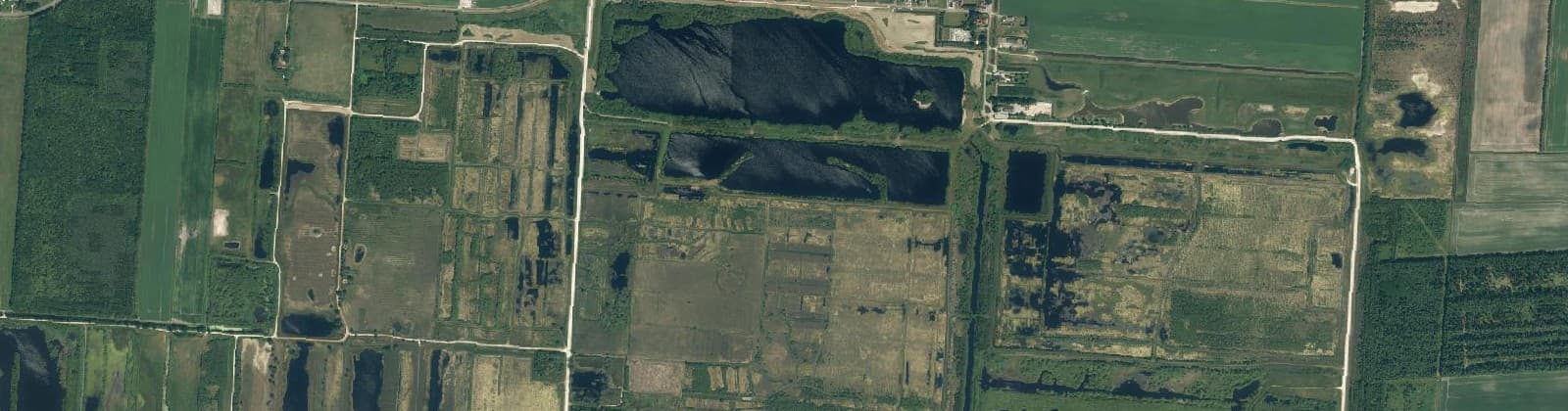 Luchtfoto van Verspreide huizen Zwartemeer