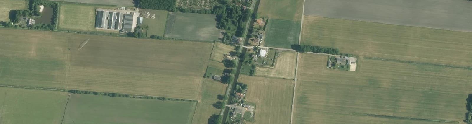 Luchtfoto van Nieuweroord kern