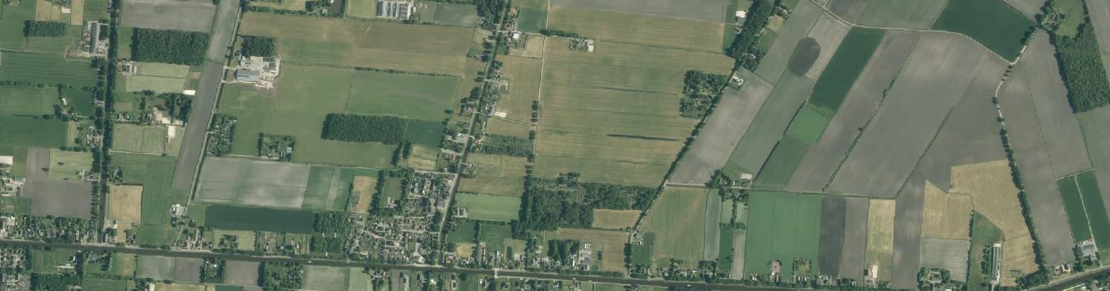 Luchtfoto van Verspreide huizen Nieuweroord