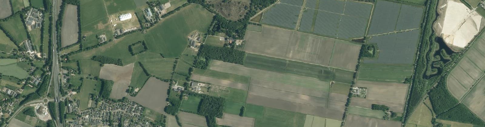 Luchtfoto van Verspreide huizen Pesse-Oost