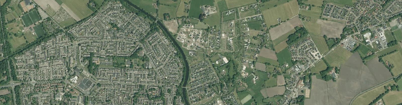 Luchtfoto van Verspreide huizen wijk 13