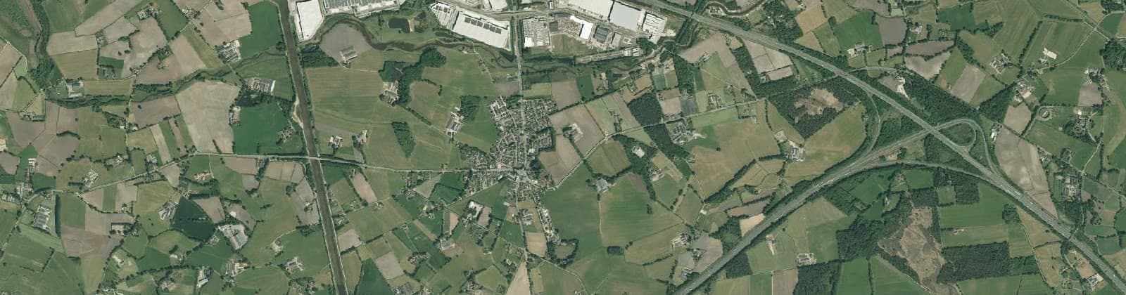 Luchtfoto van Verspreide huizen wijk 21