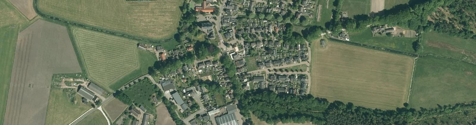Luchtfoto van Dorp Lettele