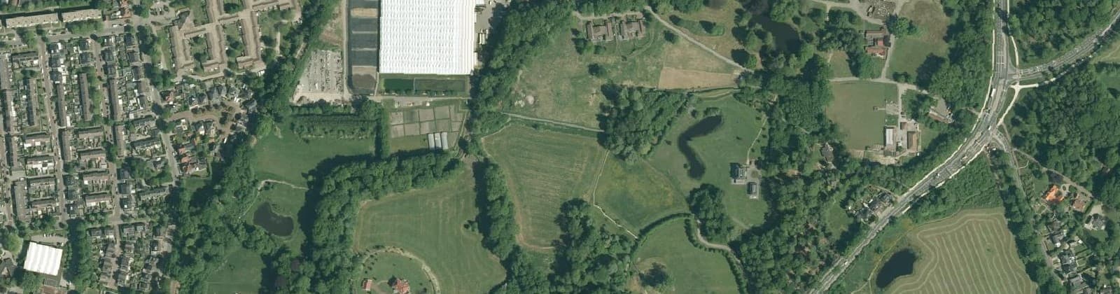 Luchtfoto van Voortman-Amelink