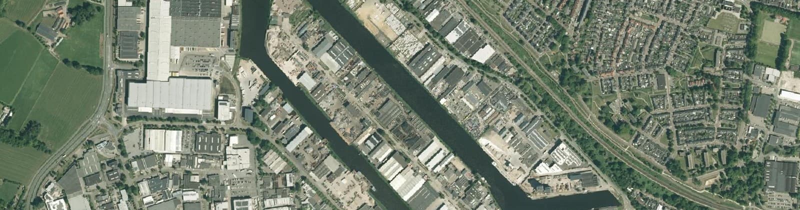 Luchtfoto van Industrie- en havengebied