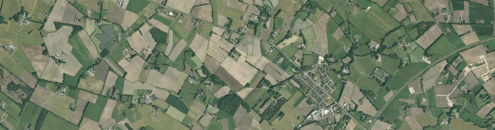 Luchtfoto van Verspreide huizen Sint Isidorushoeve