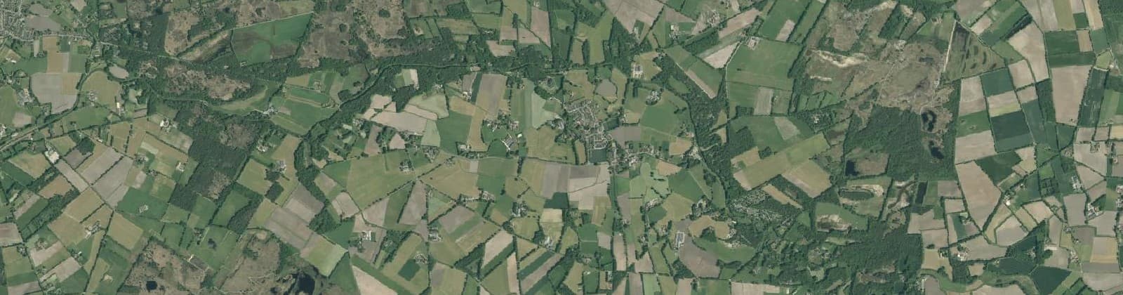 Luchtfoto van Verspreide huizen Buurse