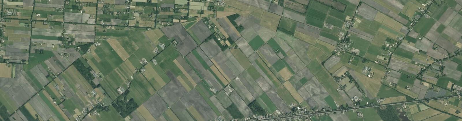 Luchtfoto van Verspreide huizen Nieuwlande