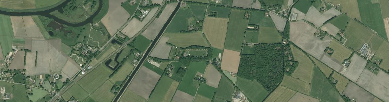 Luchtfoto van Verspreide huizen Loozen
