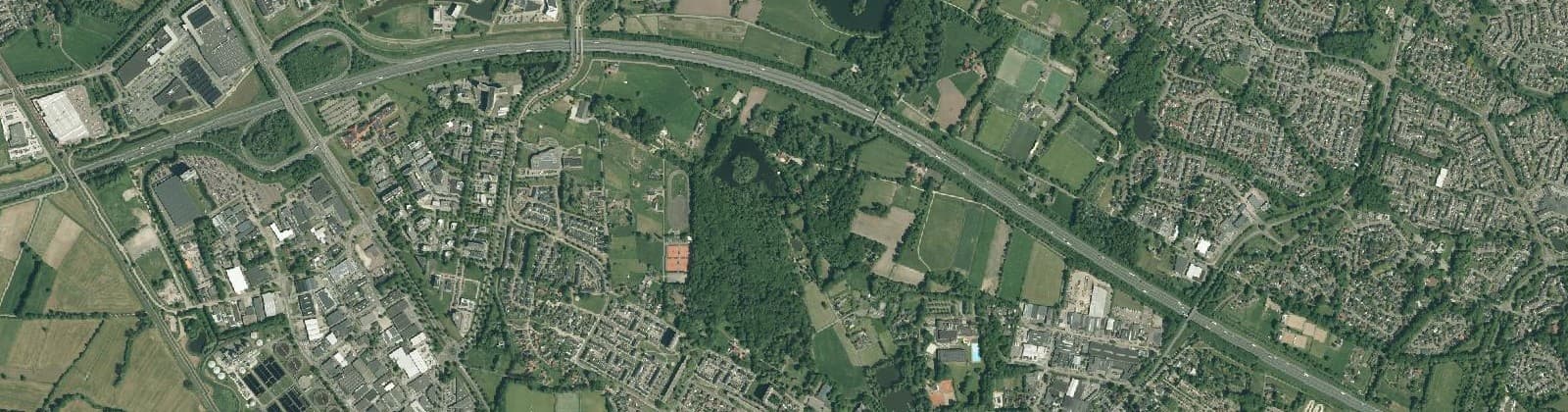 Luchtfoto van Stadspark Weusthag Zuid