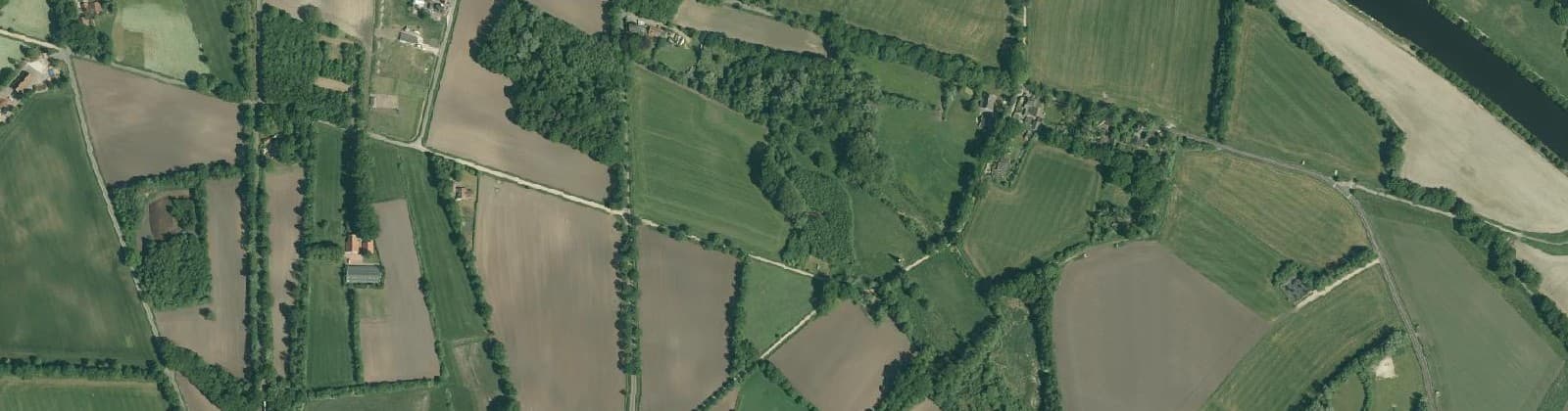 Luchtfoto van Verspreide huizen Twekkelo