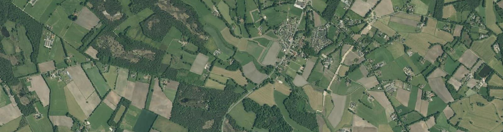 Luchtfoto van Verspreide huizen Beckum