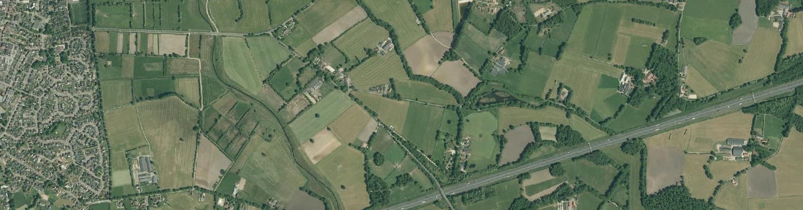 Luchtfoto van Verspreide huizen Enterbroek en omgeving