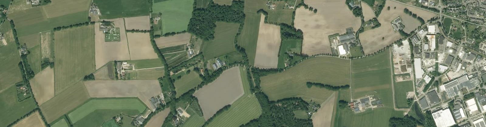 Luchtfoto van Verspreide huizen ten westen van Aalten