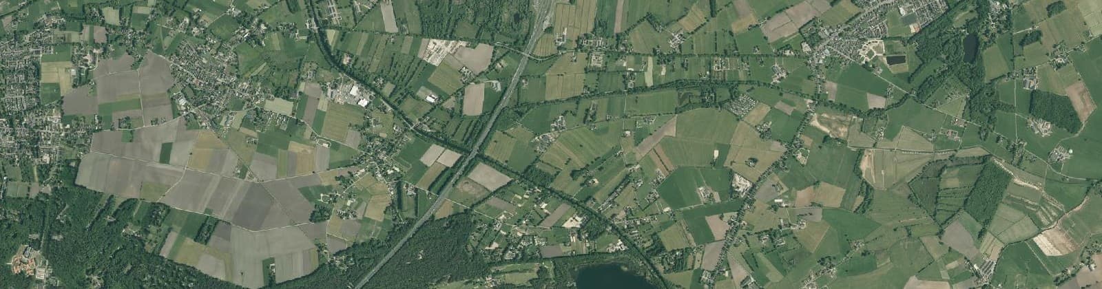 Luchtfoto van De Hooilanden-Oosterhuizen
