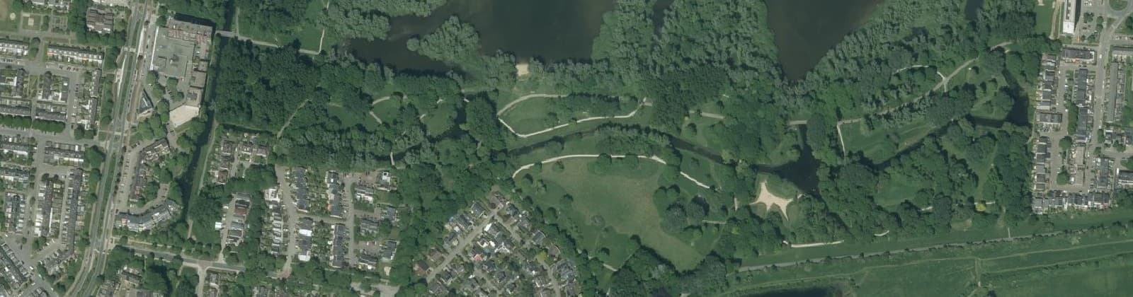 Luchtfoto van Holthuizen