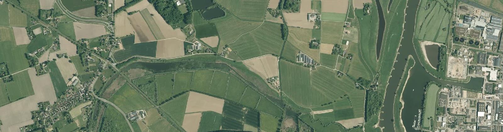 Luchtfoto van Dovenkamp