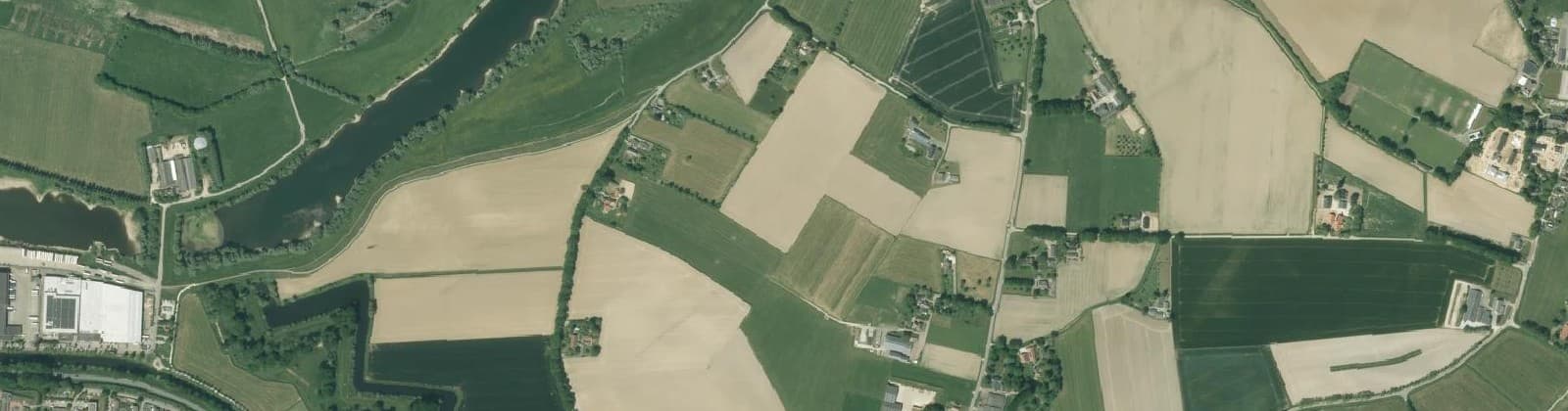 Luchtfoto van Verspreide huizen Noordoost