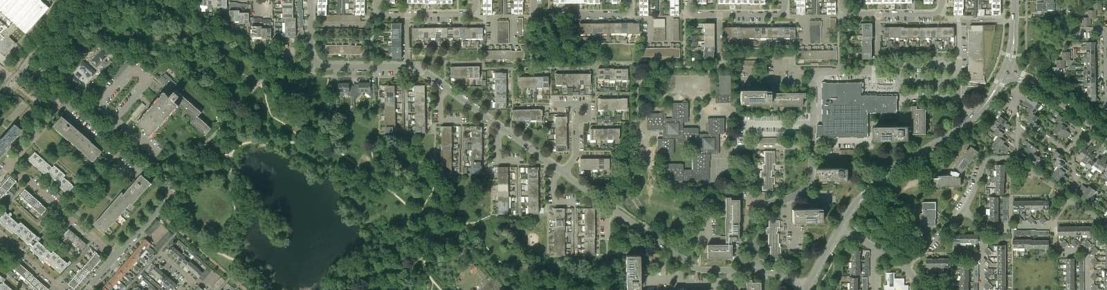 Luchtfoto van Overstegen - west