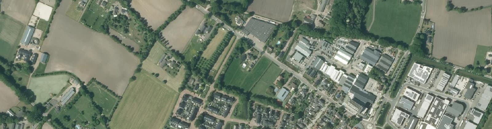 Luchtfoto van Wekerom dorp