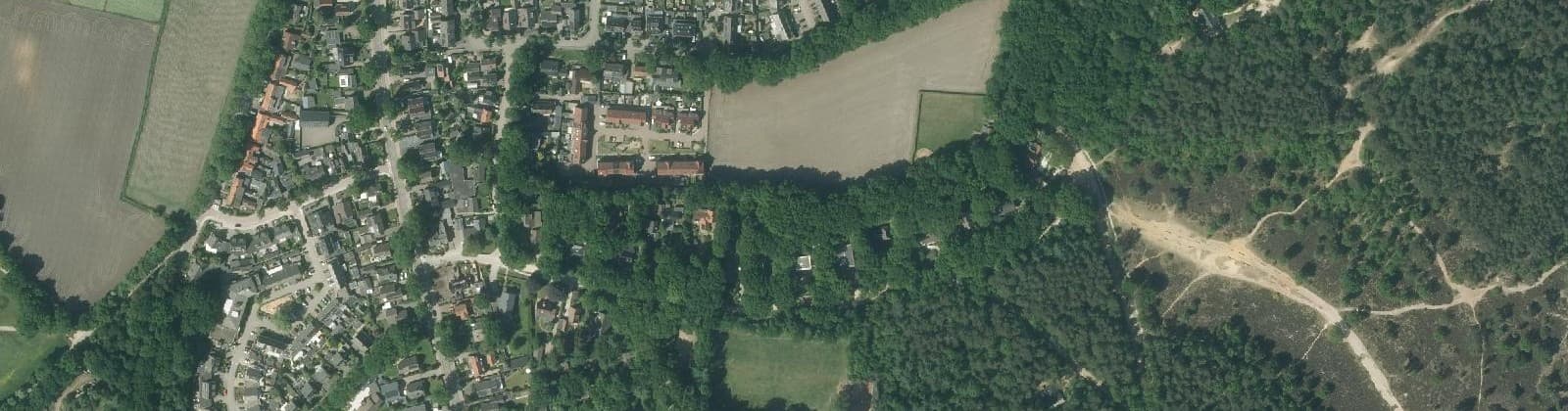 Luchtfoto van Otterlo dorp