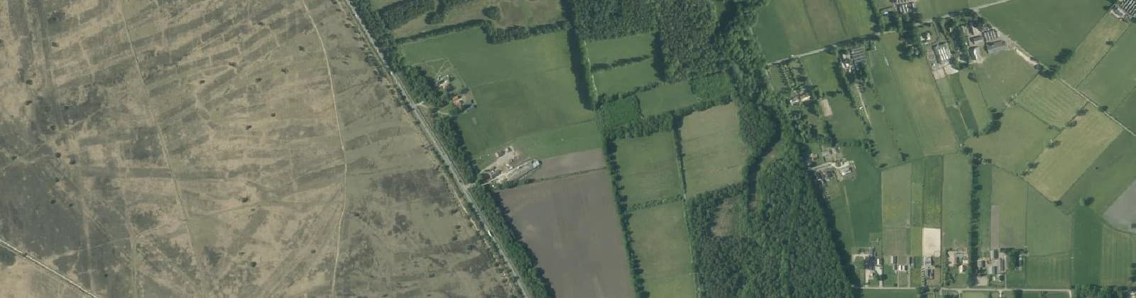 Luchtfoto van Verspreide huizen De Beek