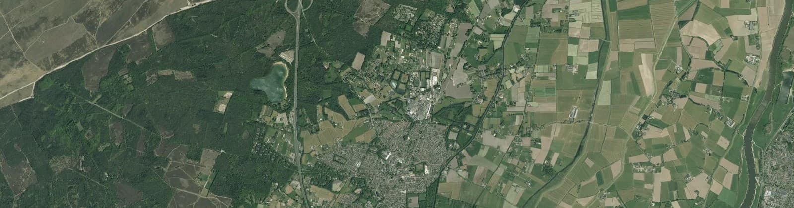 Luchtfoto van Verspreide huizen Heerde-Noord en Hoorn