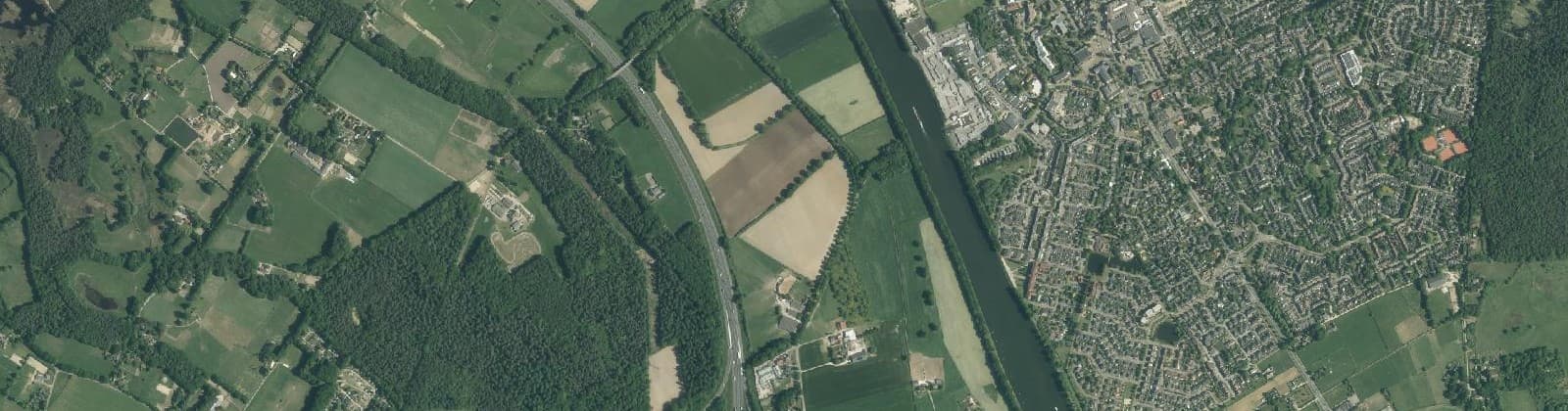 Luchtfoto van Verspreide huizen Heumen