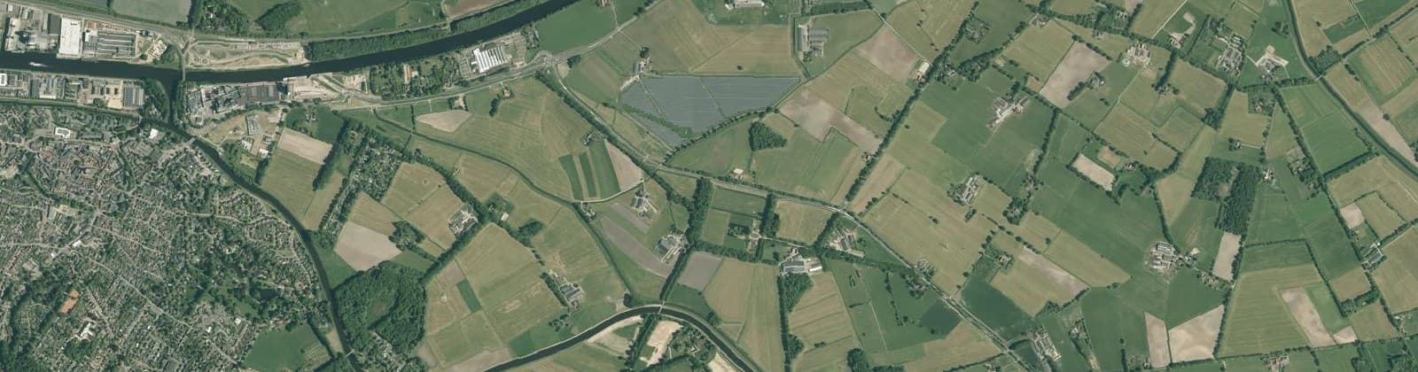 Luchtfoto van Verspr.h. Nettelhorst, Langen en Zwiep