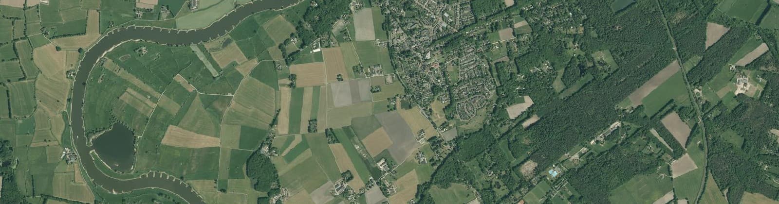 Luchtfoto van Verspreide huizen Gorssel
