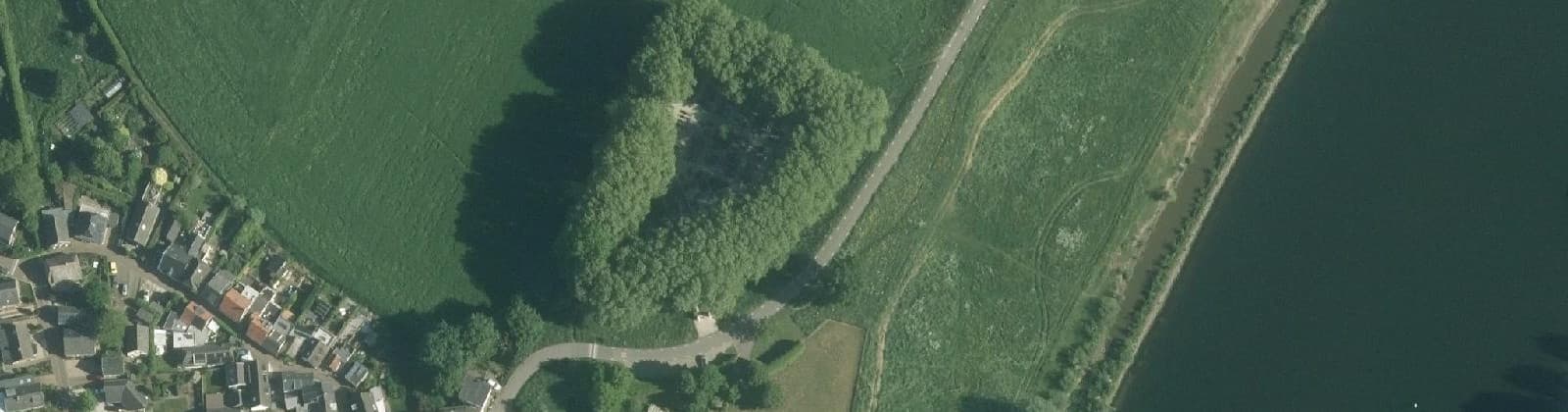 Luchtfoto van Heerewaarden